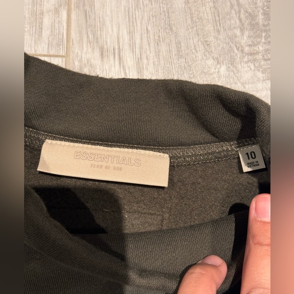 Essential Youth Mock neck pullover - Picture 2 of 5